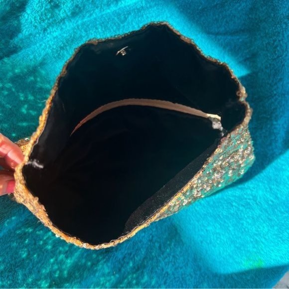 VICTORIA'S SECRET Gold Sequin Clutch, Evening, Makeup, Hand Bag, PURSE - Picture 5 of 8